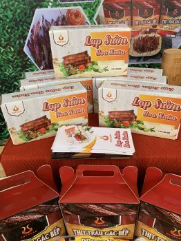 Lạp sườn gác bếp Sơn La Hoa Xuân