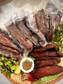 Thịt lợn gác bếp Hoa Xuân Sơn La